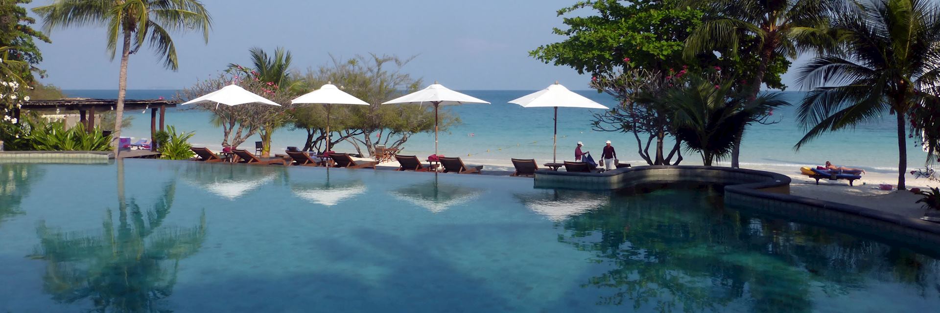 Paradee Resort