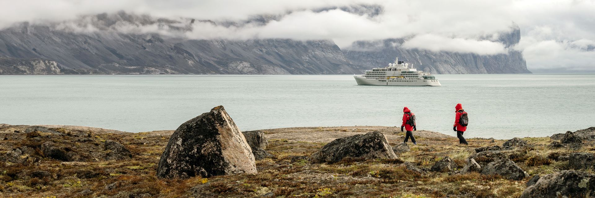 Image of cruise ship from shore
