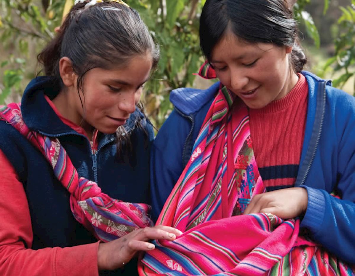 Young mothers, Casa Mantay