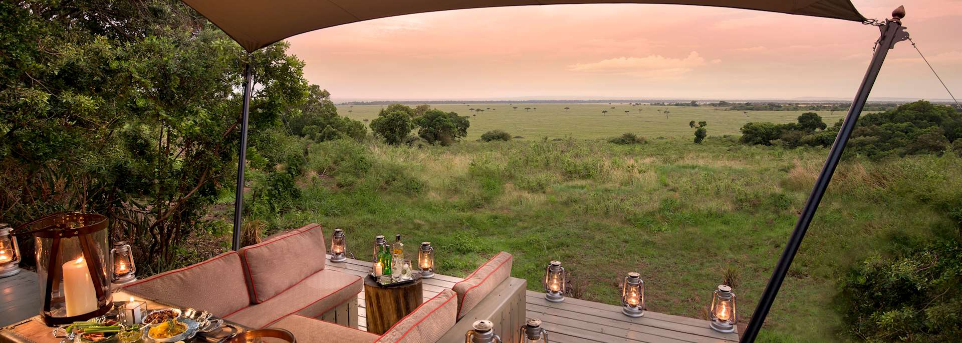 Sundowners at Bateleur Camp