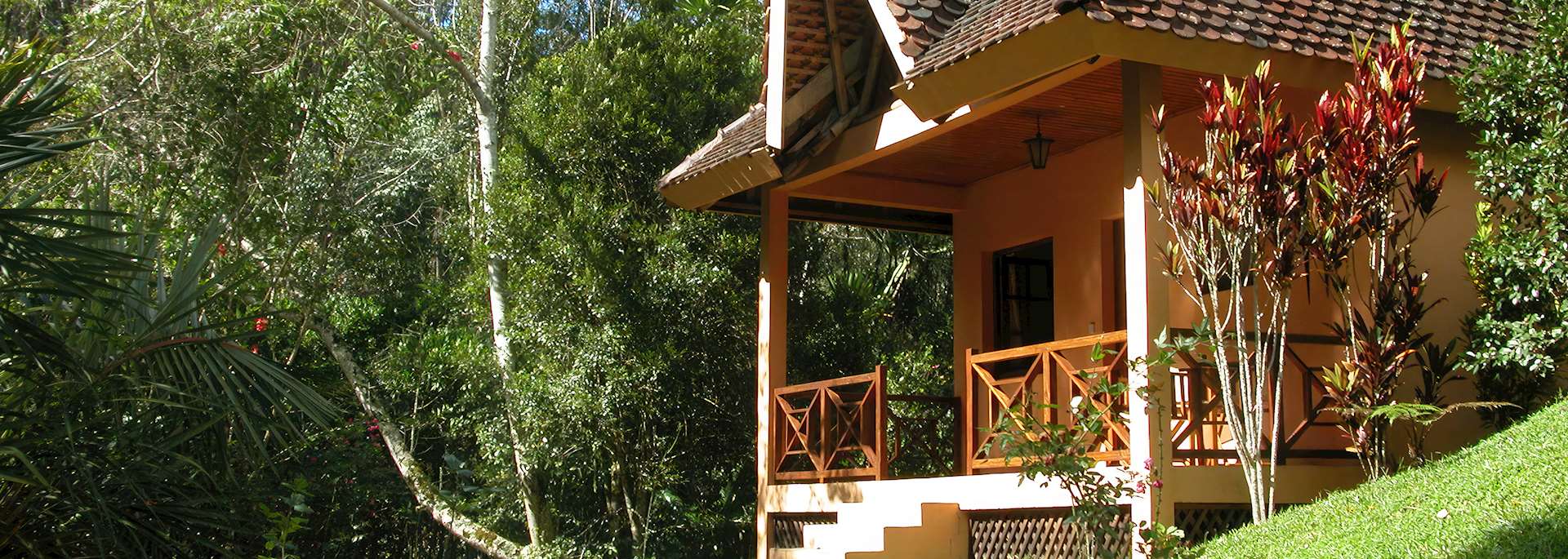 Vakona Forest Lodge