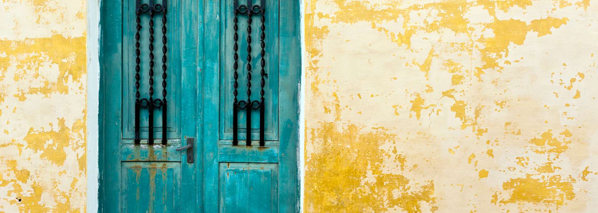 Colourful building on Ilha de Mocambique, Mozambique