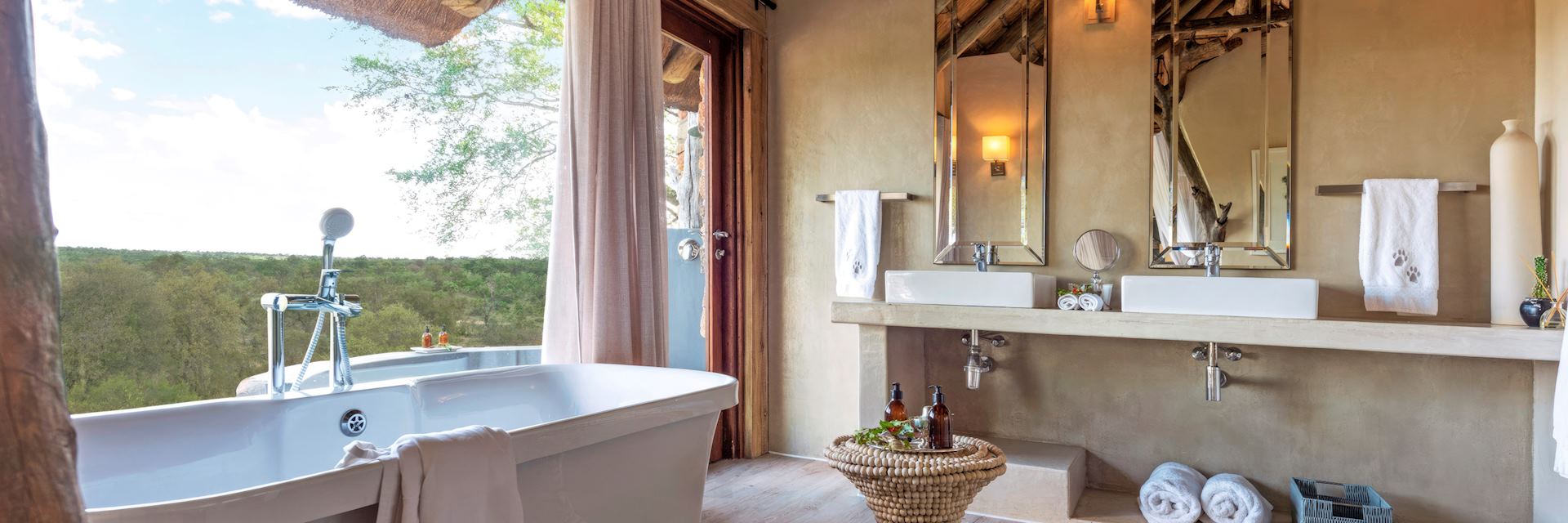 Suite bathroom at Leopard Hills Private Game Reserve