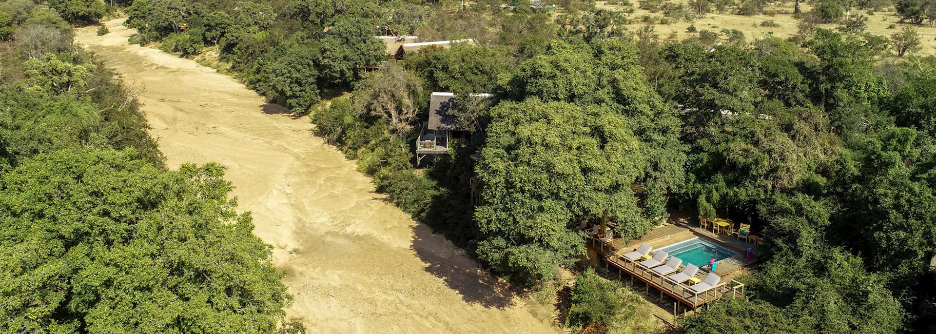 Bateleur Safari Camp