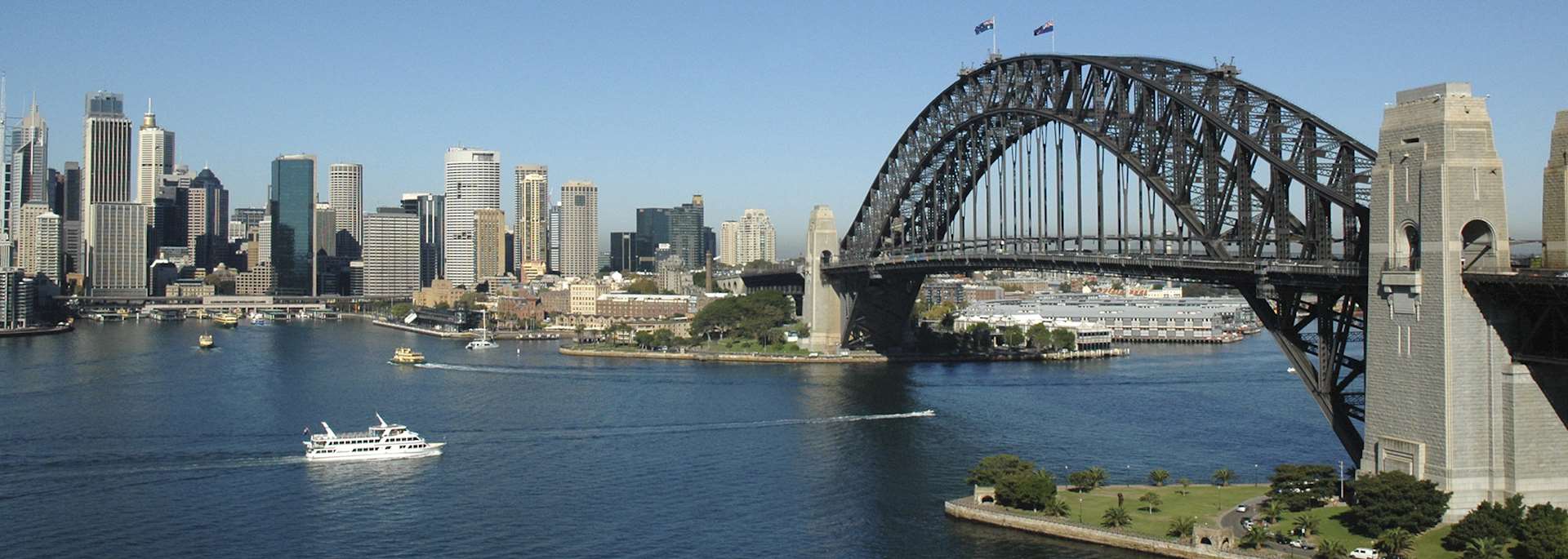 Sydney harbour bridge