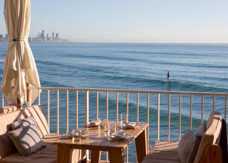 Burleigh Heads, Queensland (© Tourism and Events Queensland)