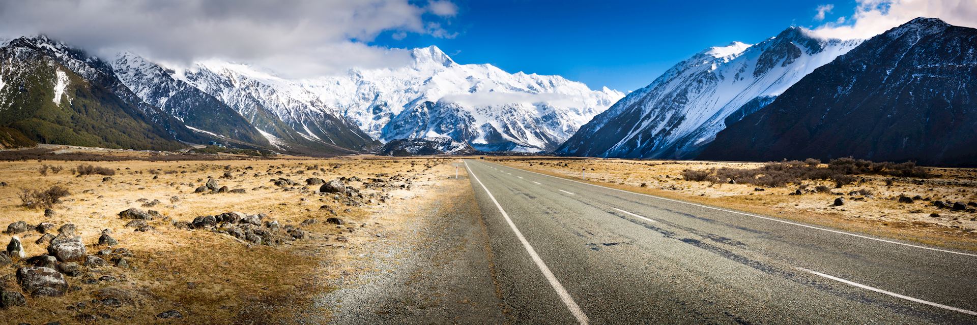 Road on New Zealand's South Island
