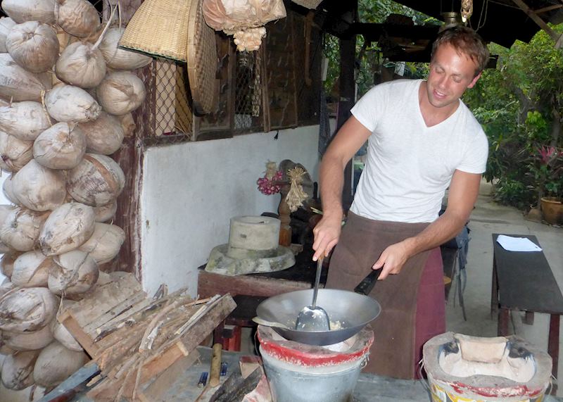 Martin tries his hand at cooking up a delicious Thai dish