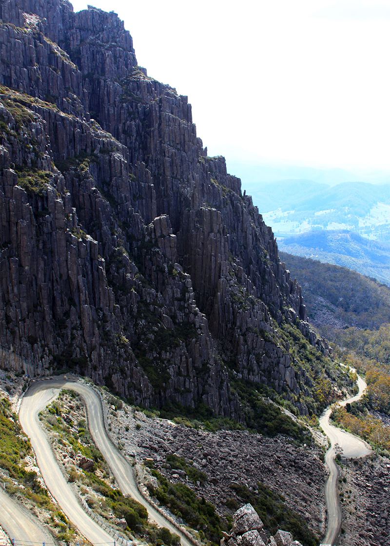 Drive up the mountainside
