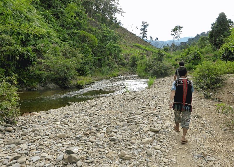 Trekking in Bho Hoong