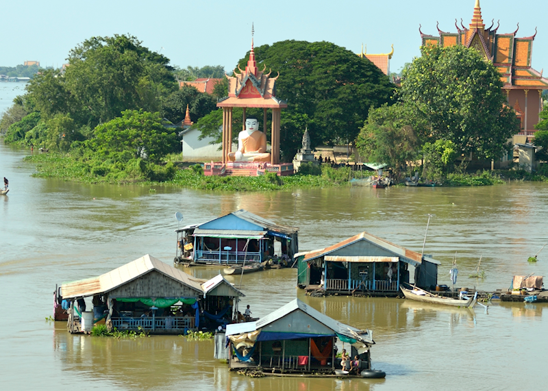 Cambodians travelling to their floating homes on the Mekong River
