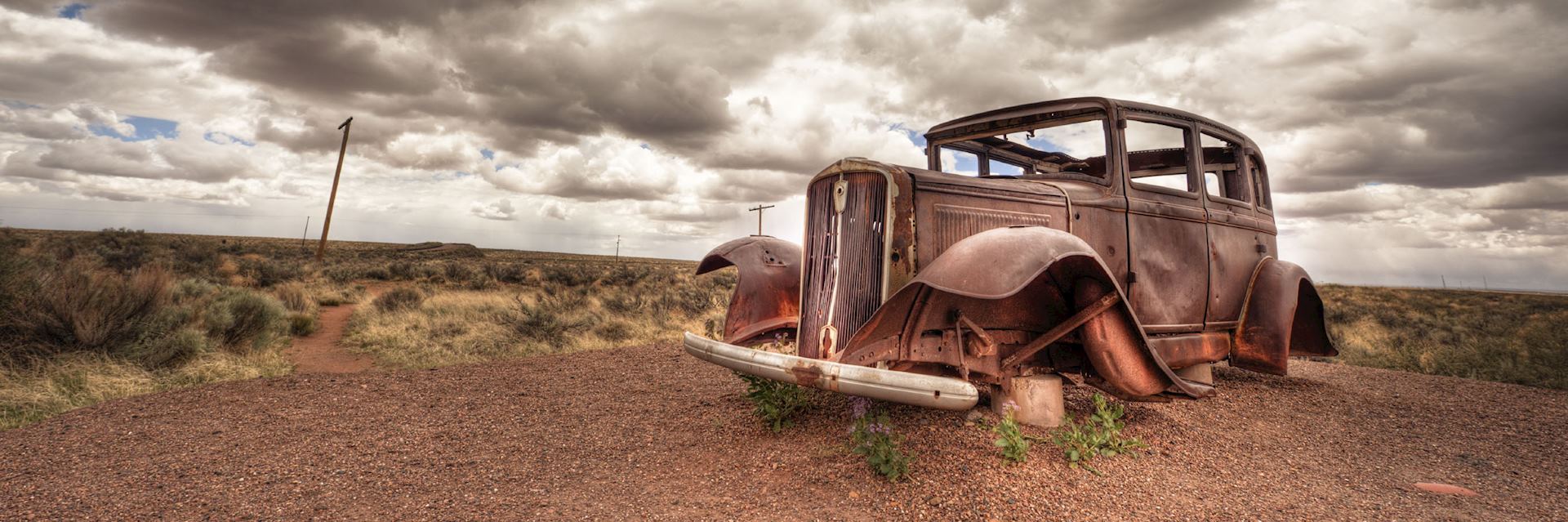 abandoned car