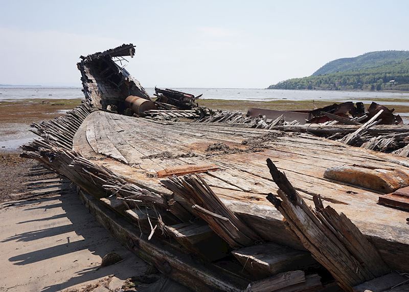 Boat on the beach, Baie Saint-Paul