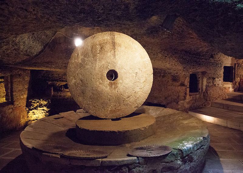 Presicce's underground olive oil mills