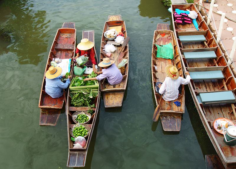 Floating market, Amphawa, Thailand