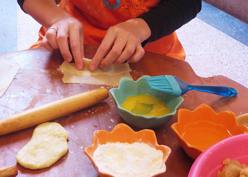 Cooking demonstration with the Amal association