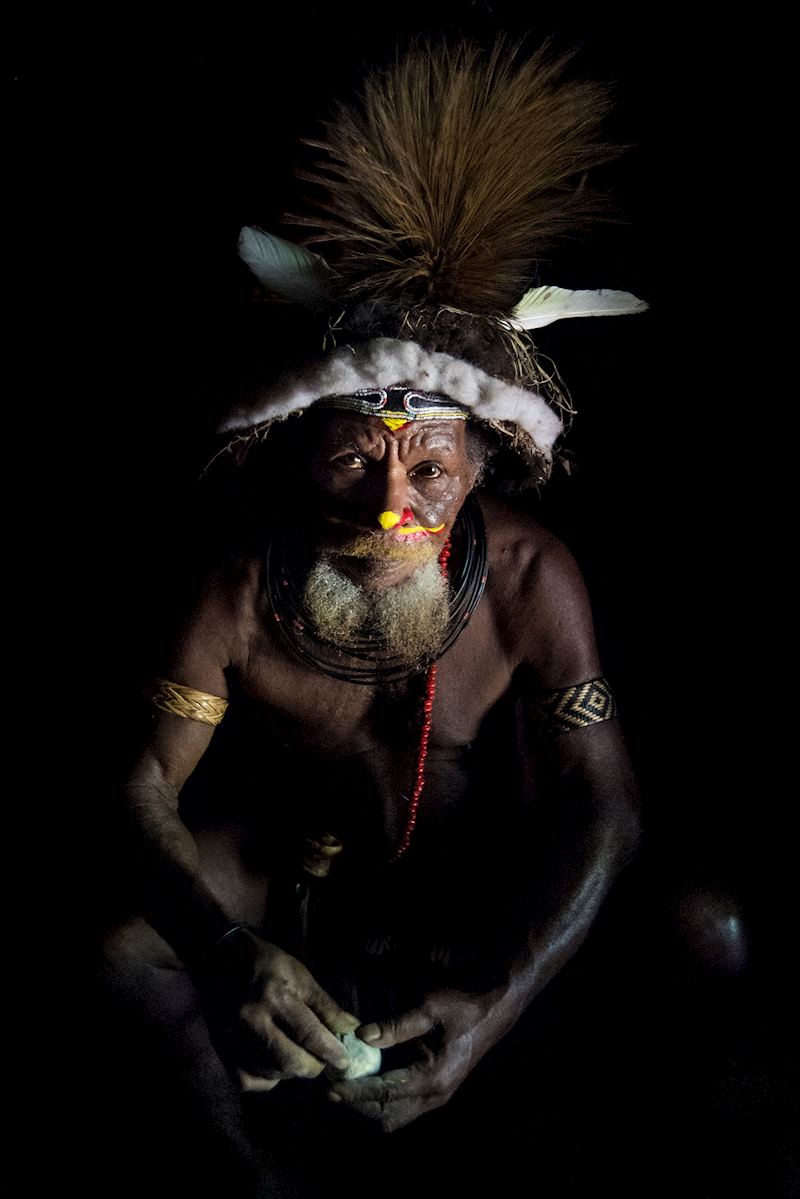 Last light of the Huli - © Harry Skeggs