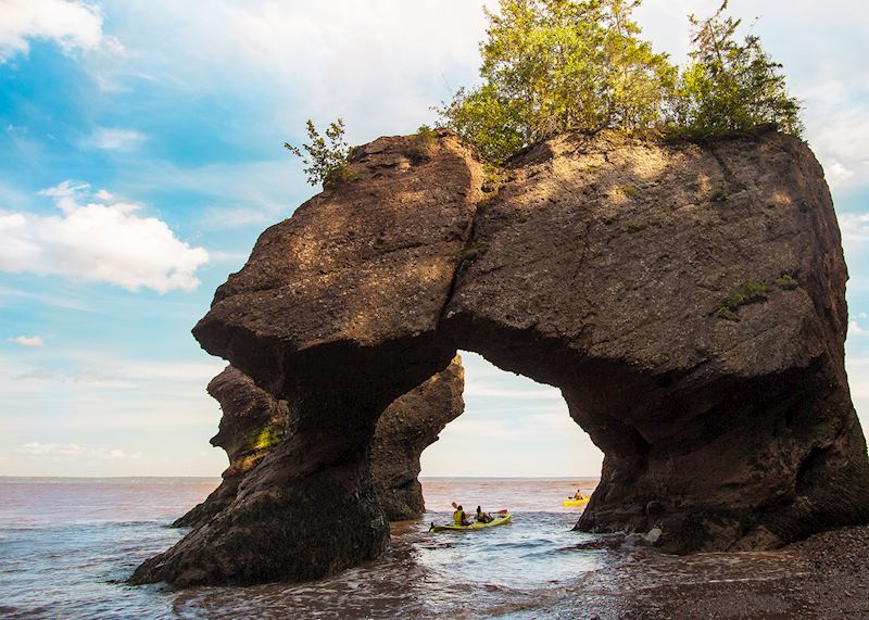 Hopewell Rocks, Fundy National Park, New Brunswick — © Atlantic Canada Tourist Board