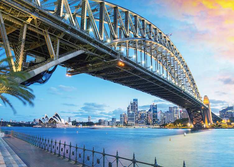 Sydney skyline at dusk