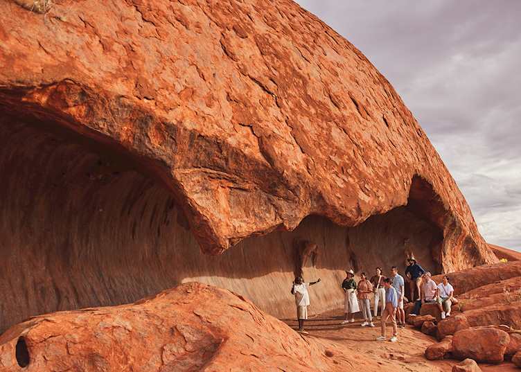 Guided walk at Uluru