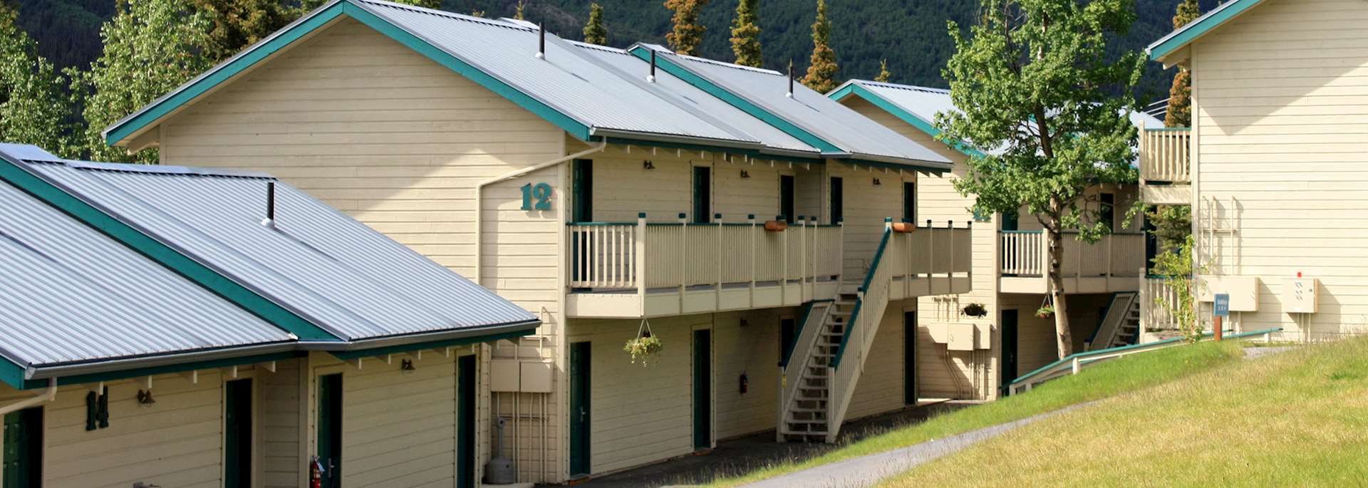 Denali Bluffs Hotel