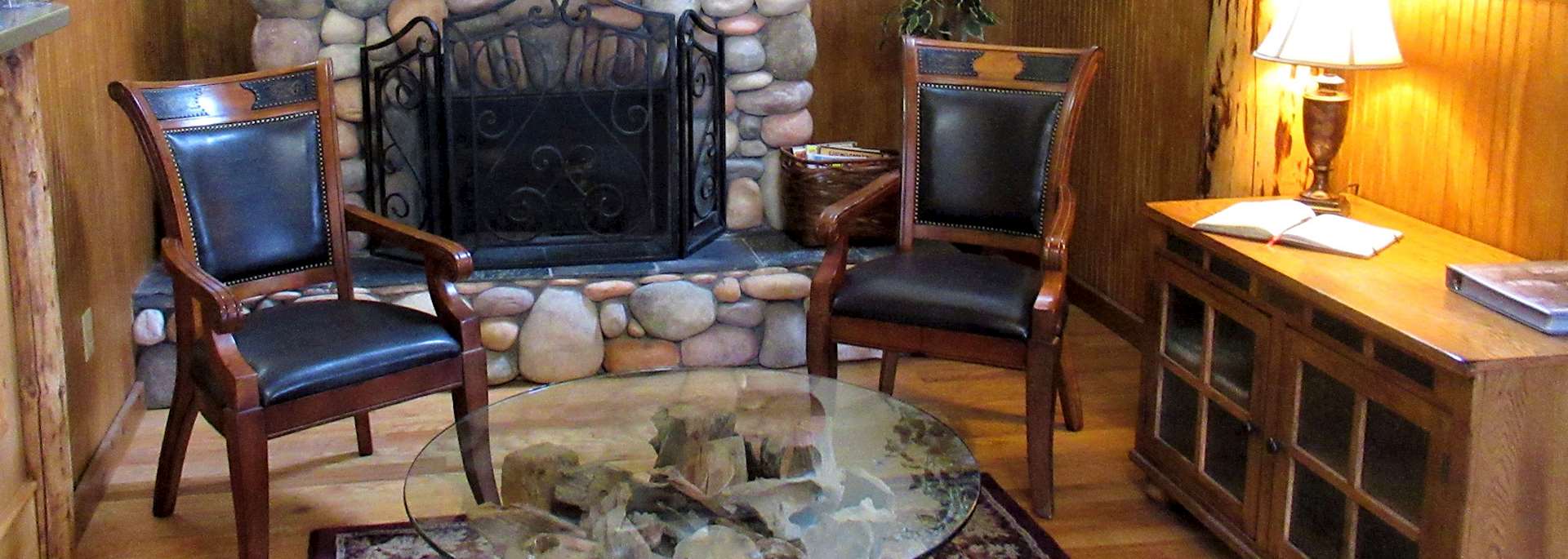 Exit Glacier Lodge
