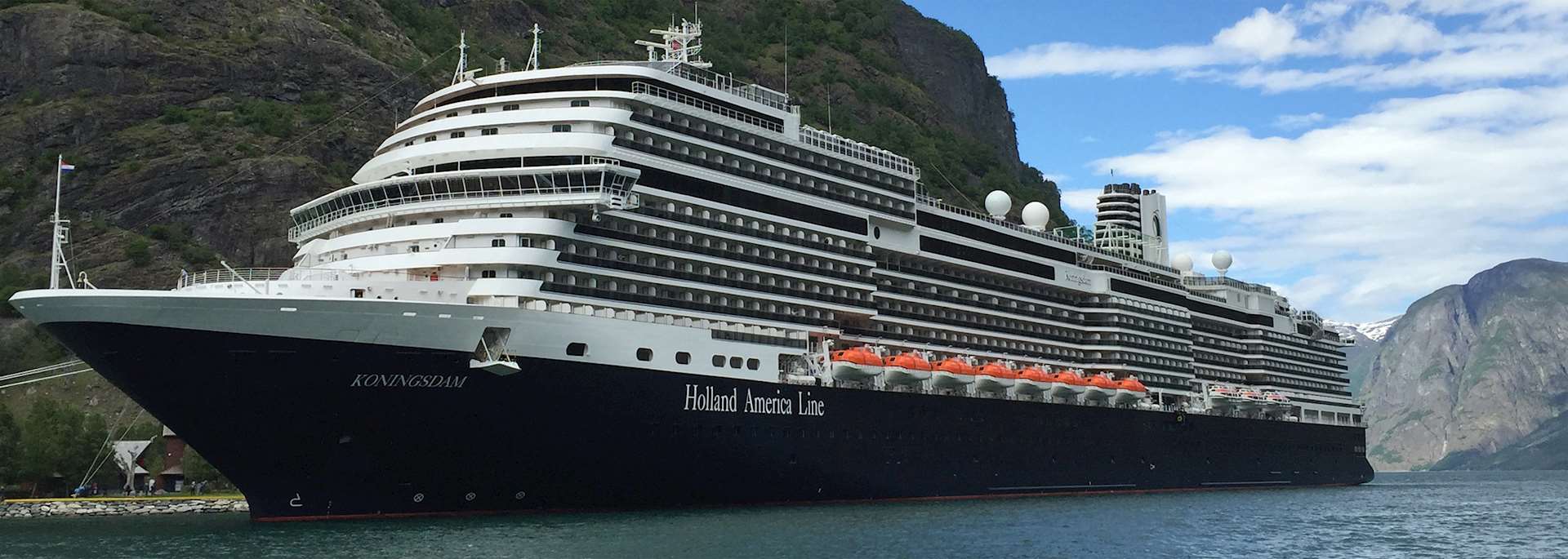 MS Koningsdam