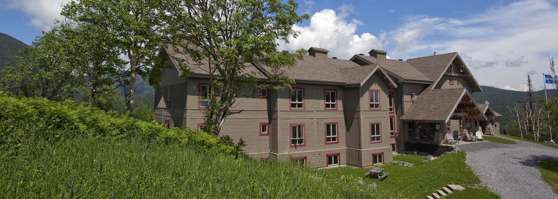 Chic Choc Mountain Lodge
