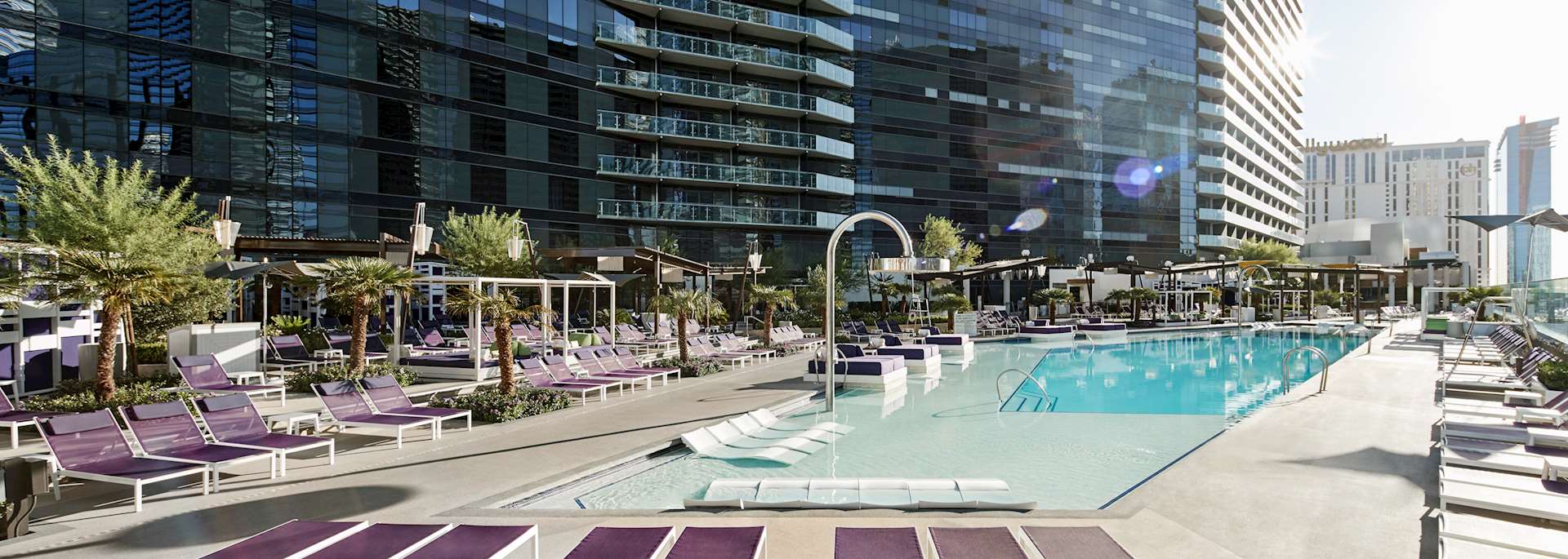 The Chelsea, pool