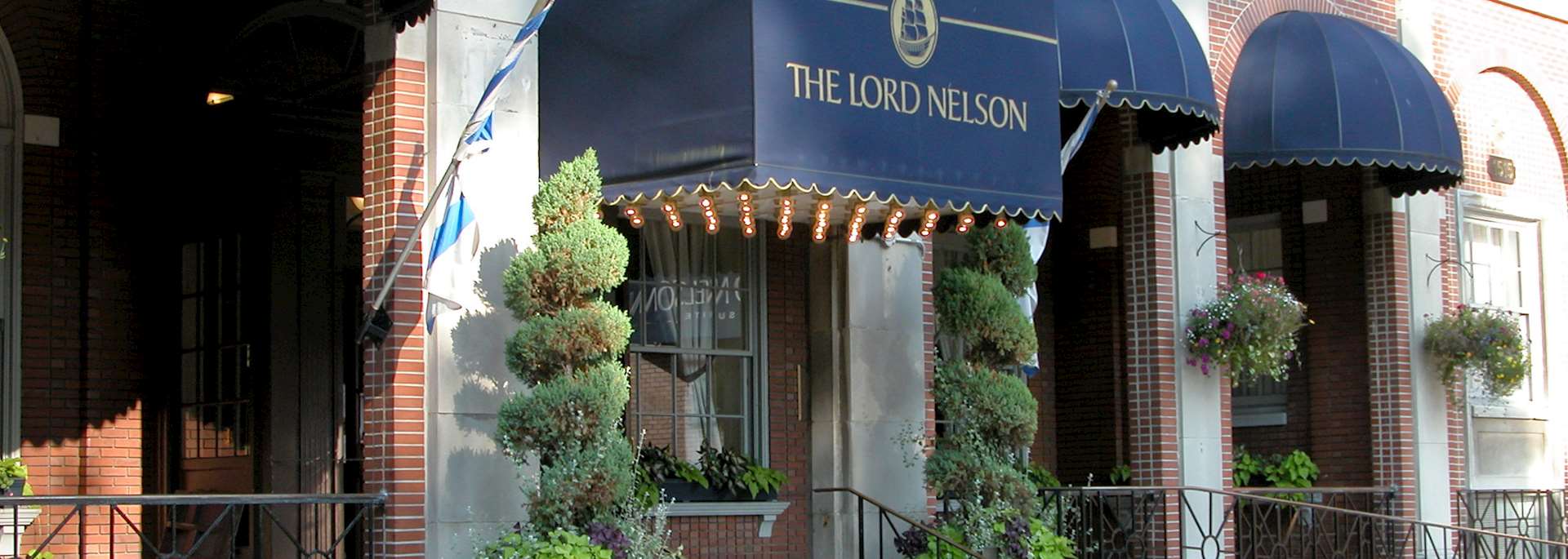Lord Nelson Hotel & Suites