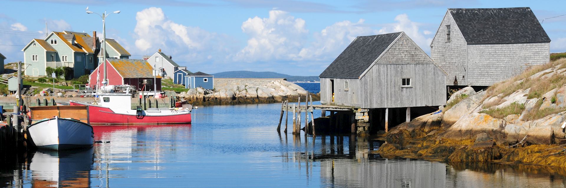 Các tỉnh ven biển của Canada là điểm đến hoàn hảo cho những người yêu thích sự êm đềm và hòa mình vào thiên nhiên. Xem hình ảnh để khám phá vẻ đẹp của các tỉnh Nova Scotia, New Brunswick và Prince Edward Island.