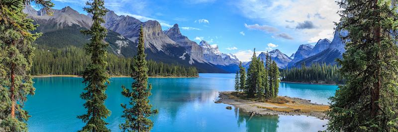 The Skeena train runs through Jasper National Park