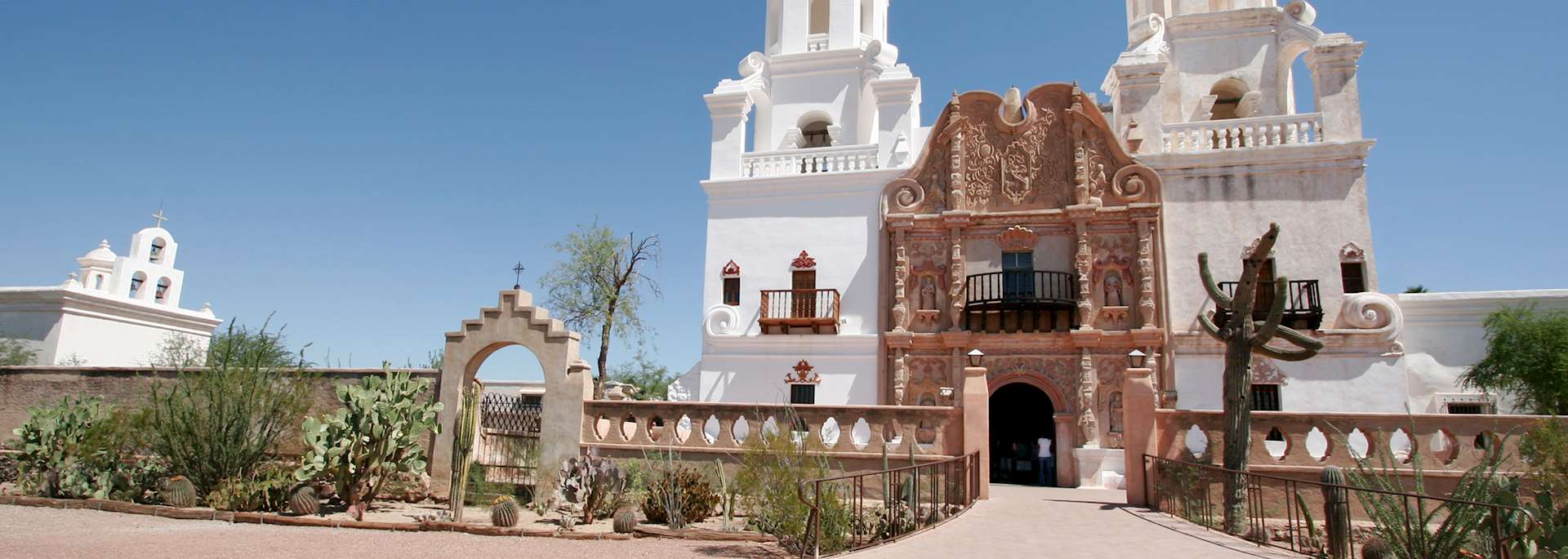 San Xavier del Bac Mission