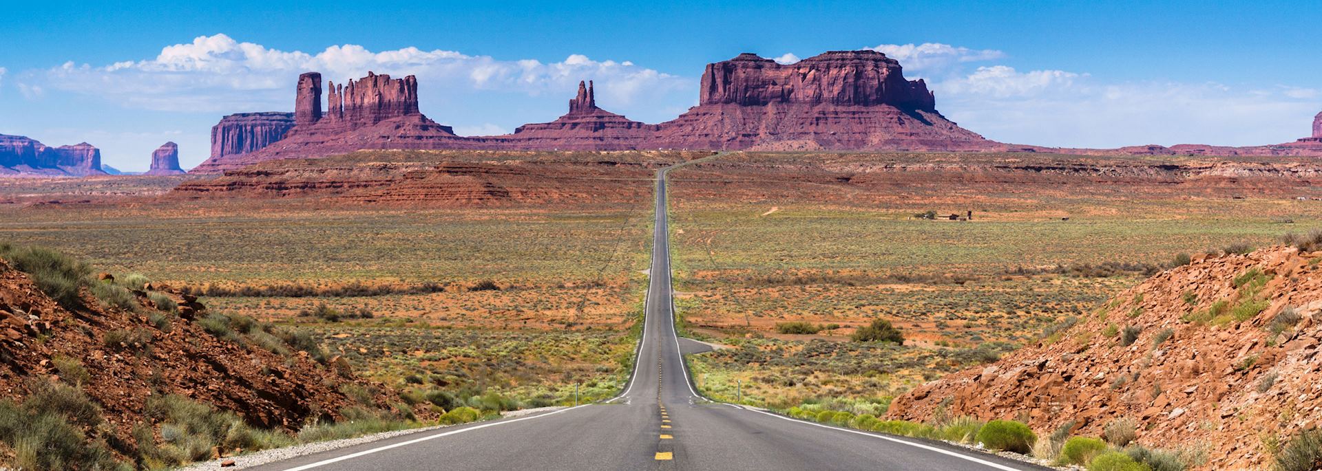 Road to Monument Valley