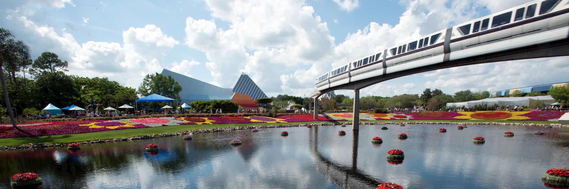 Monorail in Disney World, Orlando