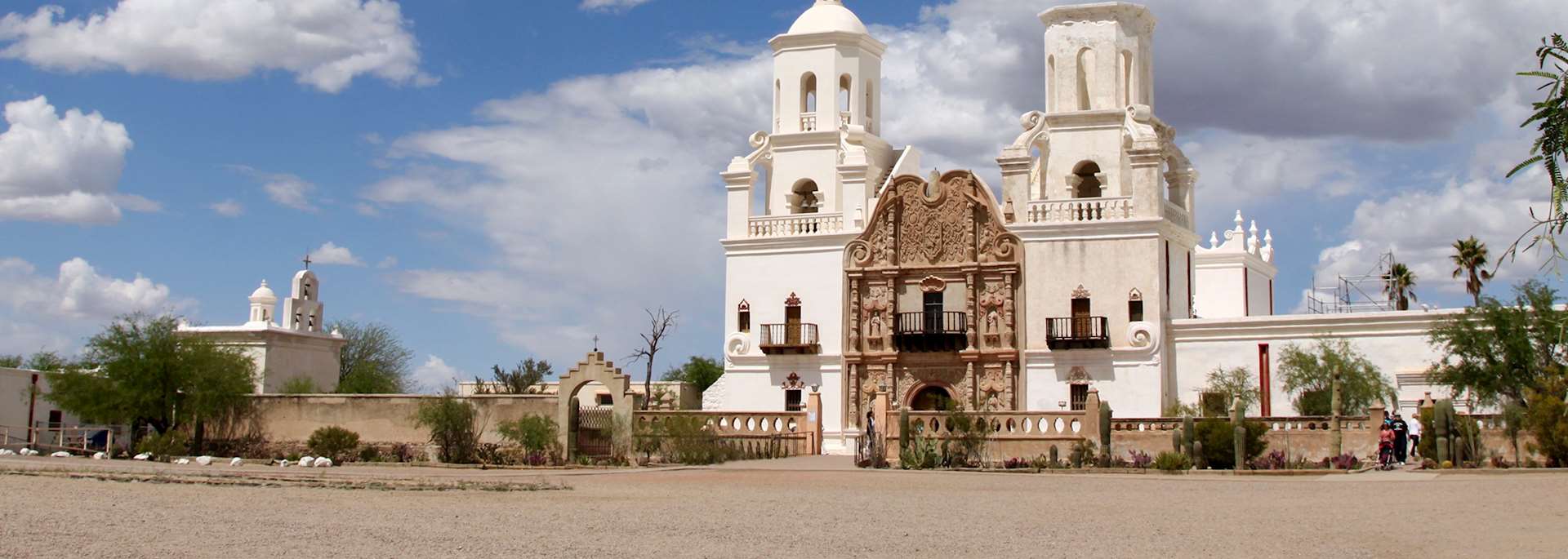San Xavier del Bac Mission, Tuscon. USA