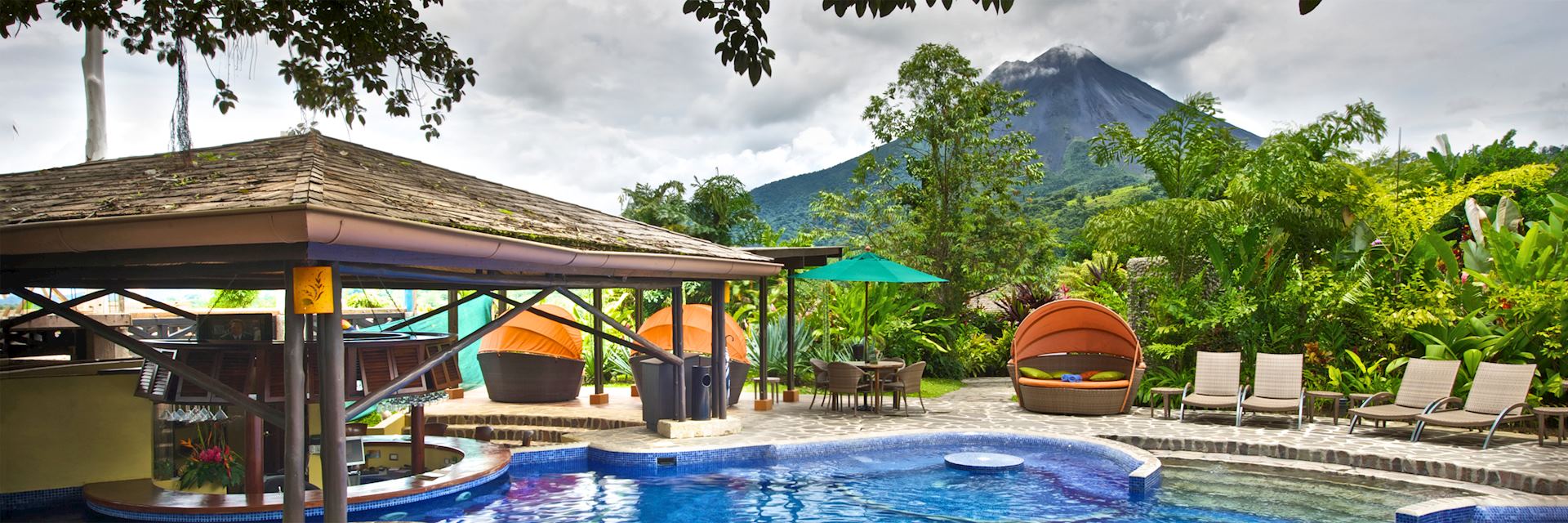 Arenal Nayara, Arenal Volcano