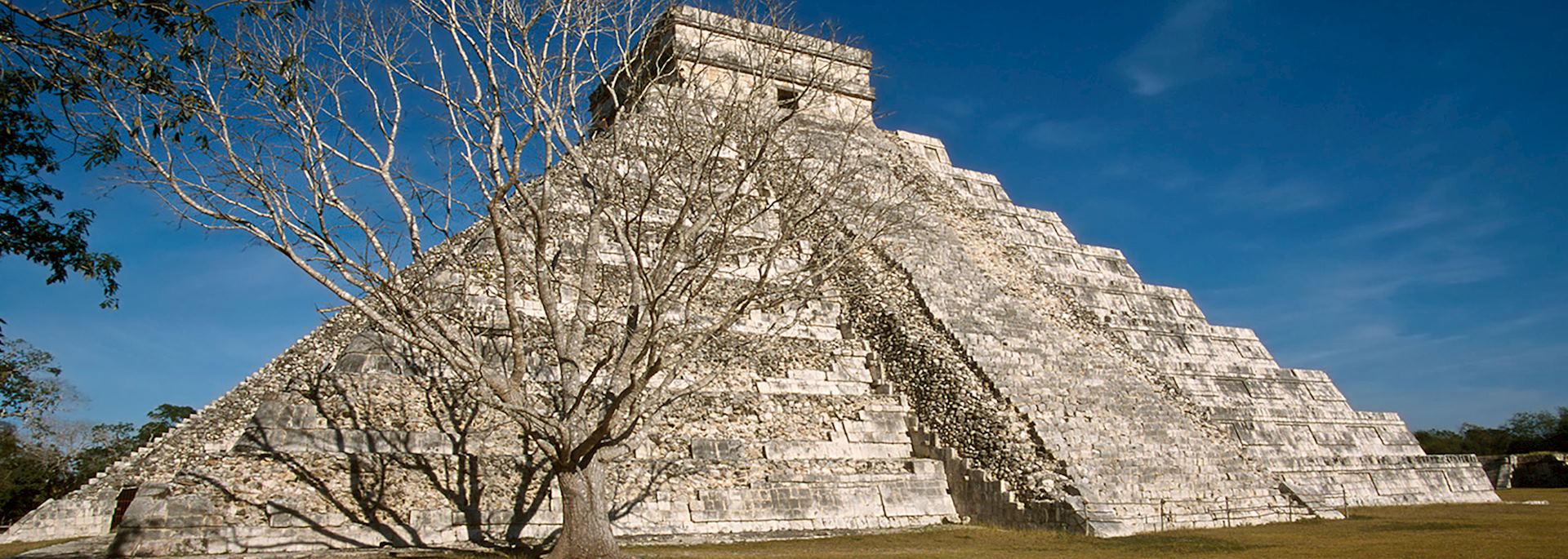 The Maya ruins of Chichén Itzá, Mexico