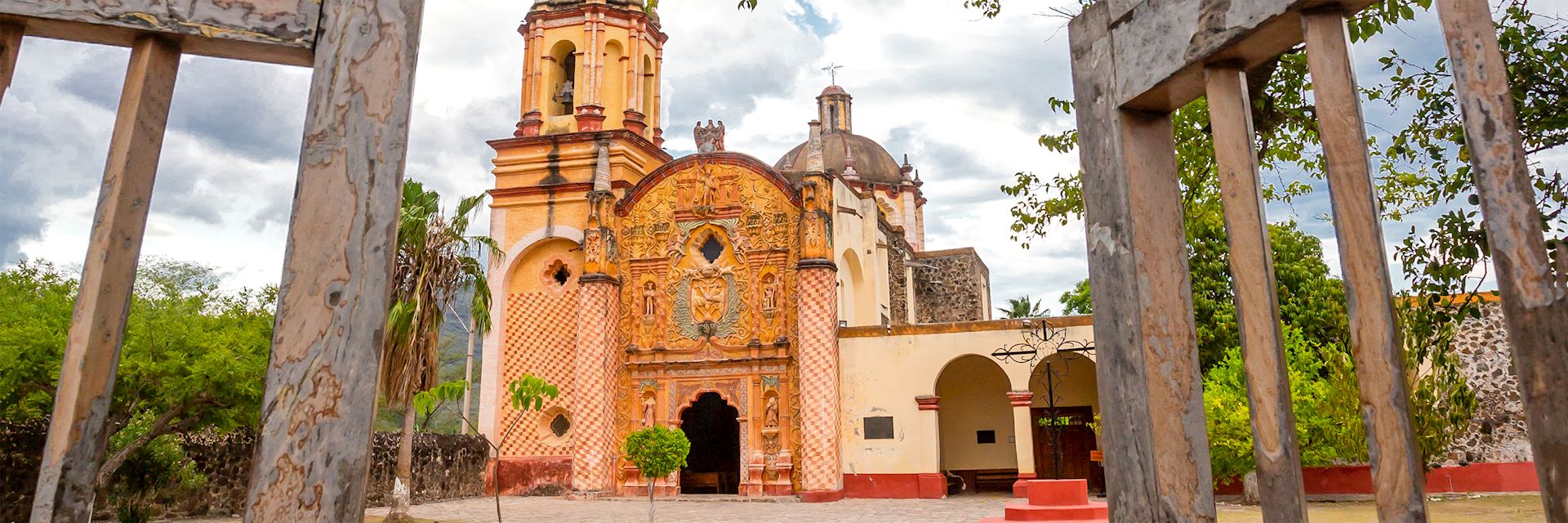The church of San Miguel Concá, Querétaro