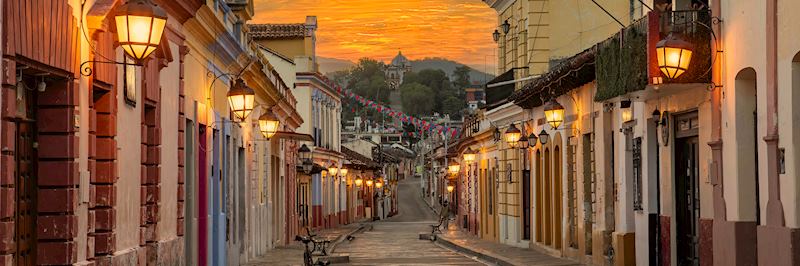 Street at dusk in San Cristóbal de las Casas