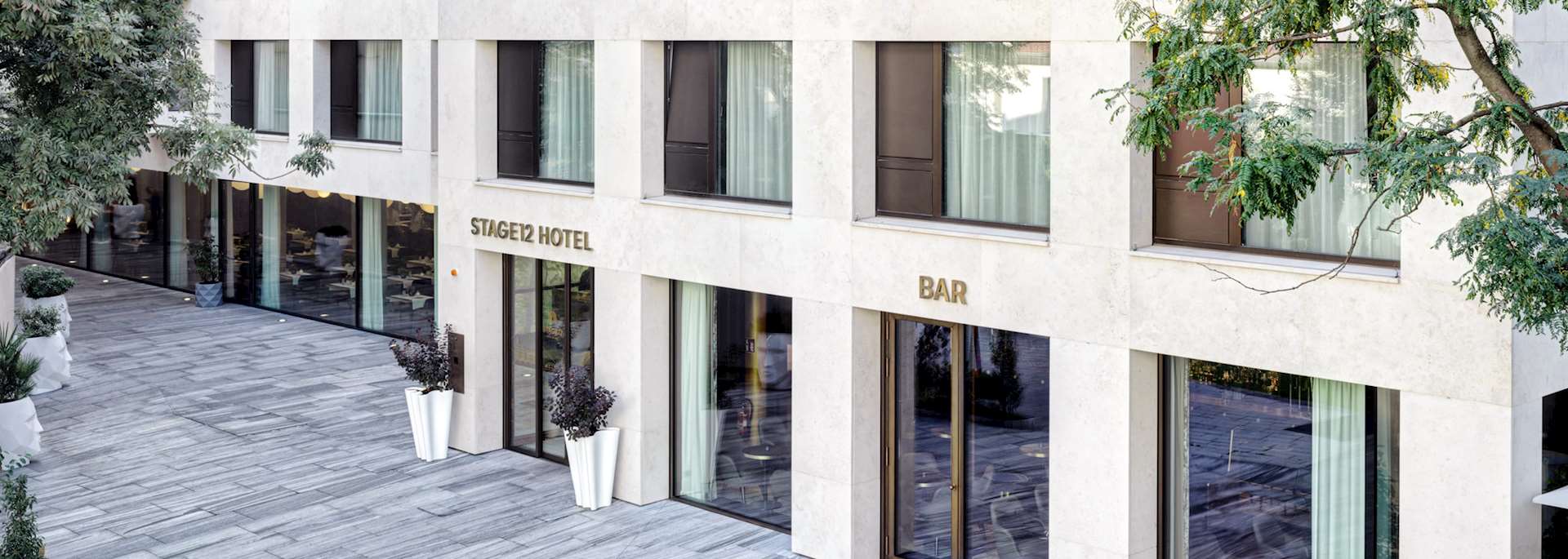 Stage 12 Hotel