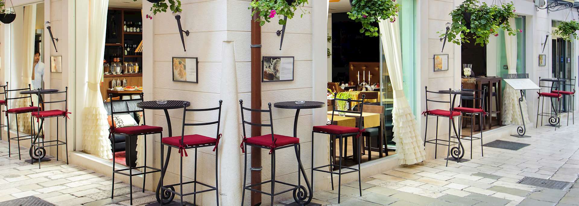 Marmont Heritage Hotel