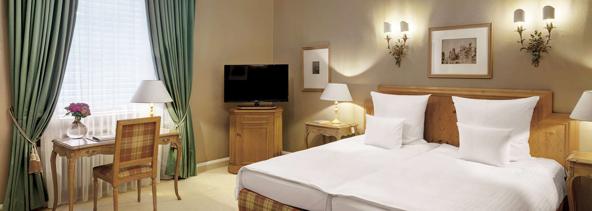 Hotel Excelsior