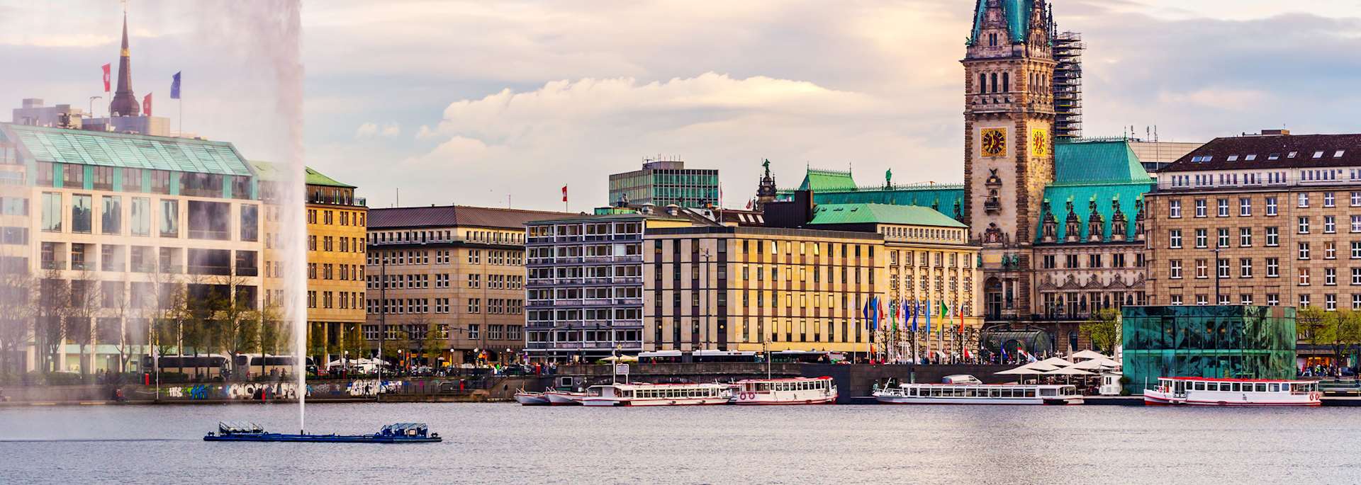 63 Fun Things to Do in Hamburg, Germany, image size:1920x685