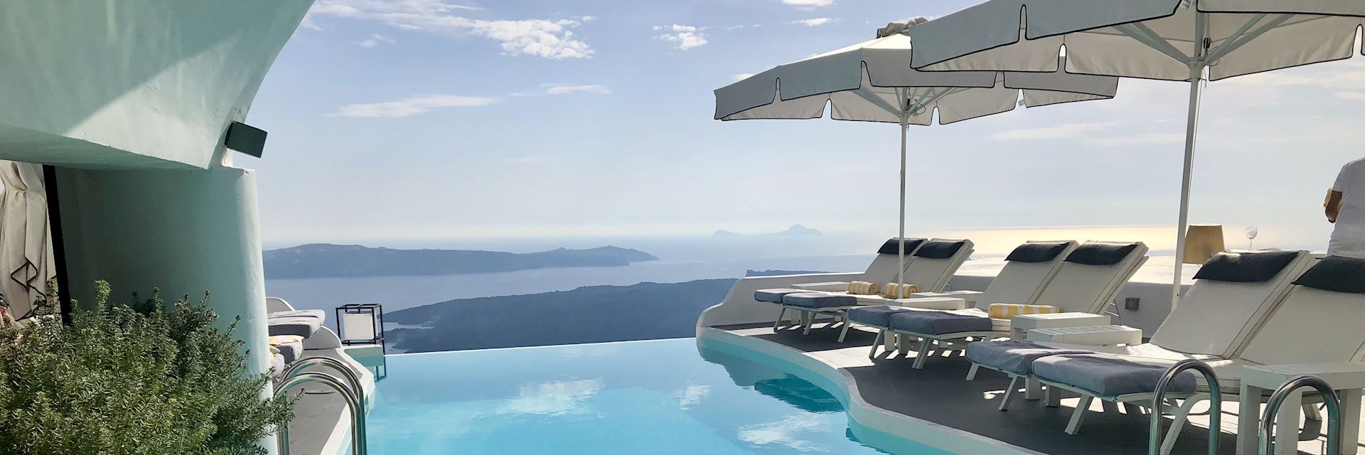Chromata Hotel