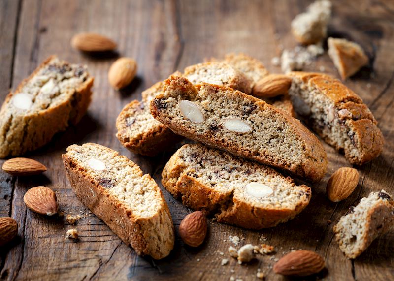 Traditional Tuscan biscuits