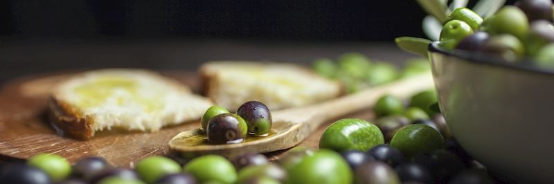 Olive oil and bread