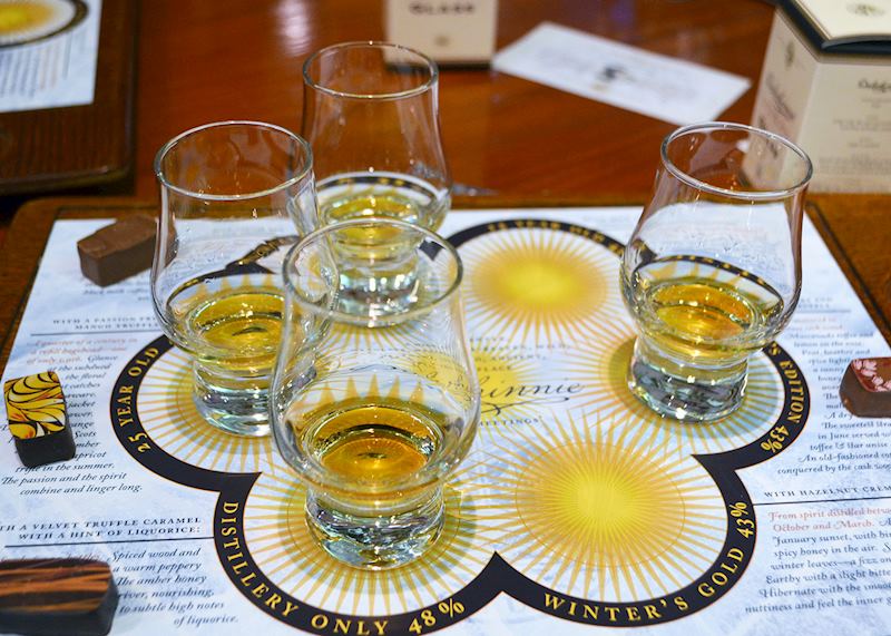 Dalwhinnie Distillery whisky and chocolate tasting