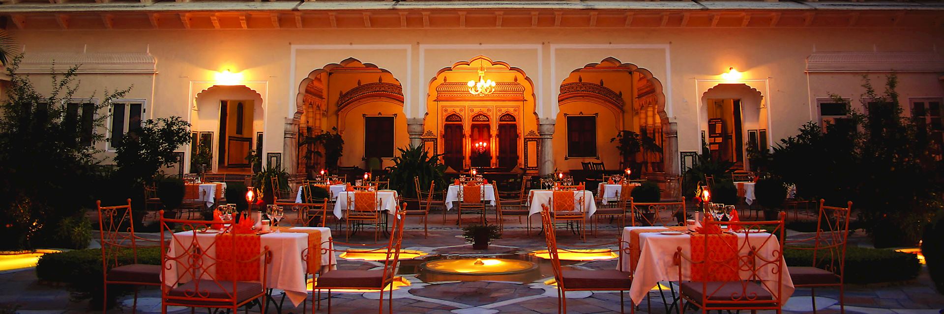 Courtyard dining at the Samode Haveli, Jaipur