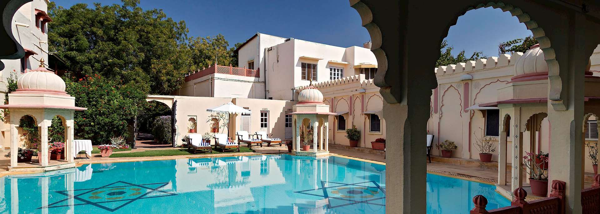 Swimming pool at Rohet Garh